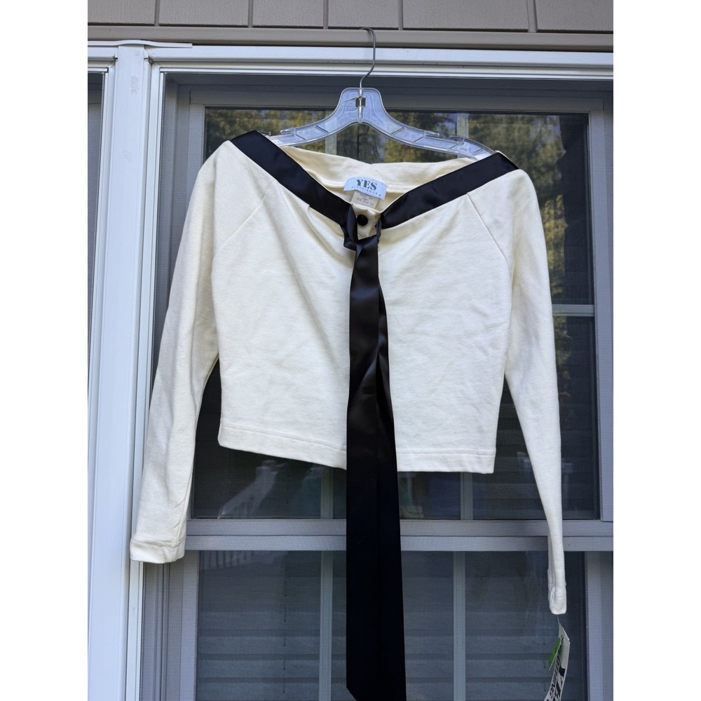 Yes Clothing Co. Size small longsleeve cropped top New w/ tags